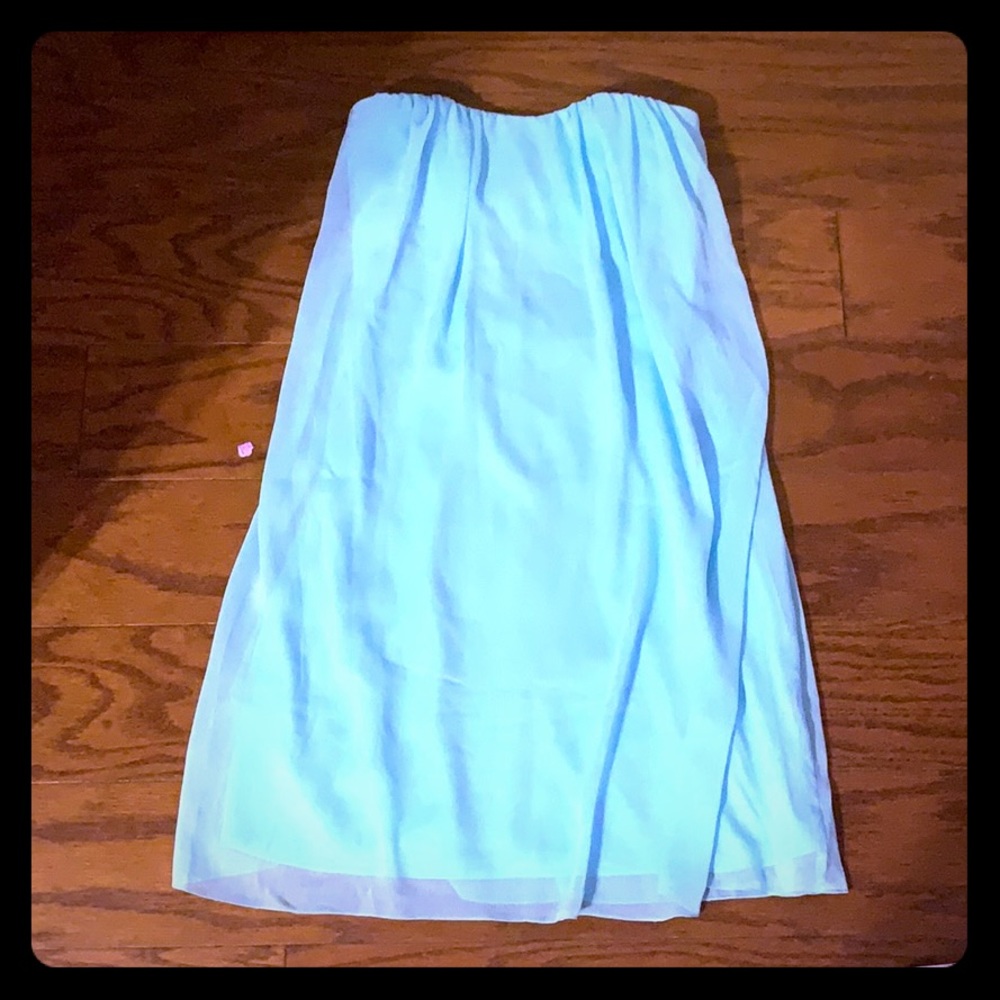 blue dress